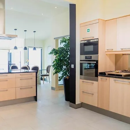 Zula House - Stunning Spectacular Location *