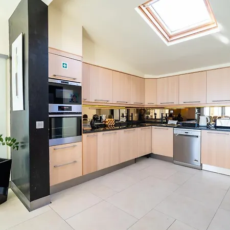 Zula House - Stunning Spectacular Location קאניקו