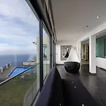 Zula House - Stunning Spectacular Location * Caniço